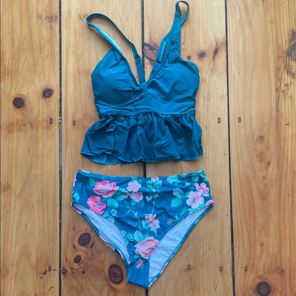 Floral Teal Women's Swim Set NWT